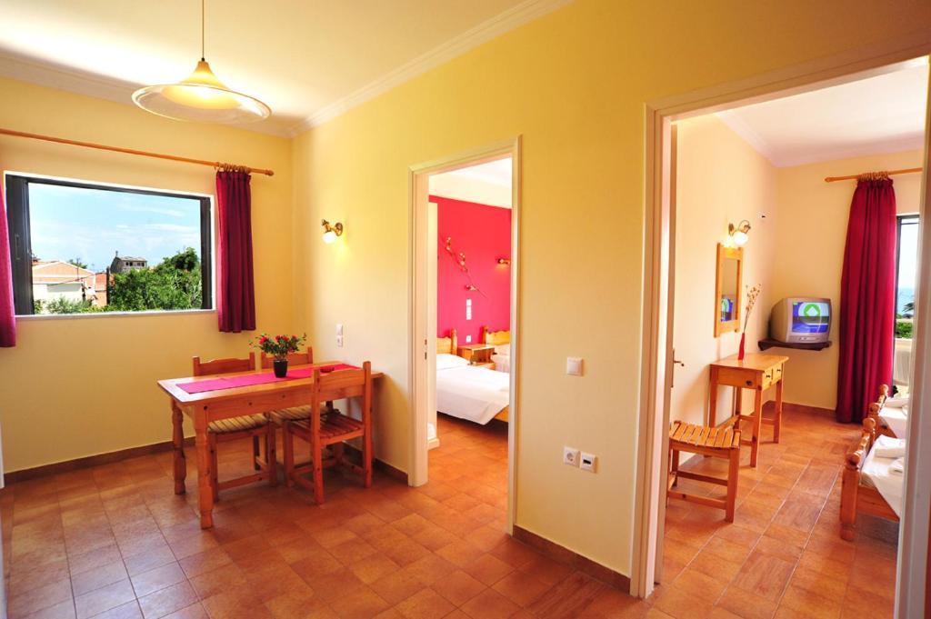 Apartments Corfu Sun Pool Side Benitses  Room photo